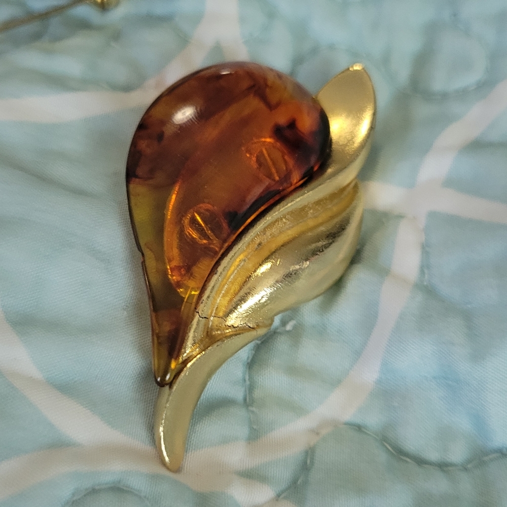 Amber and Gold Leaf Brooch